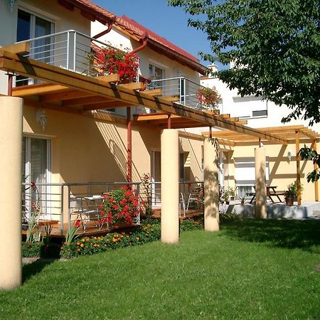 Luca Apartments Zalakaros Eksteriør bilde